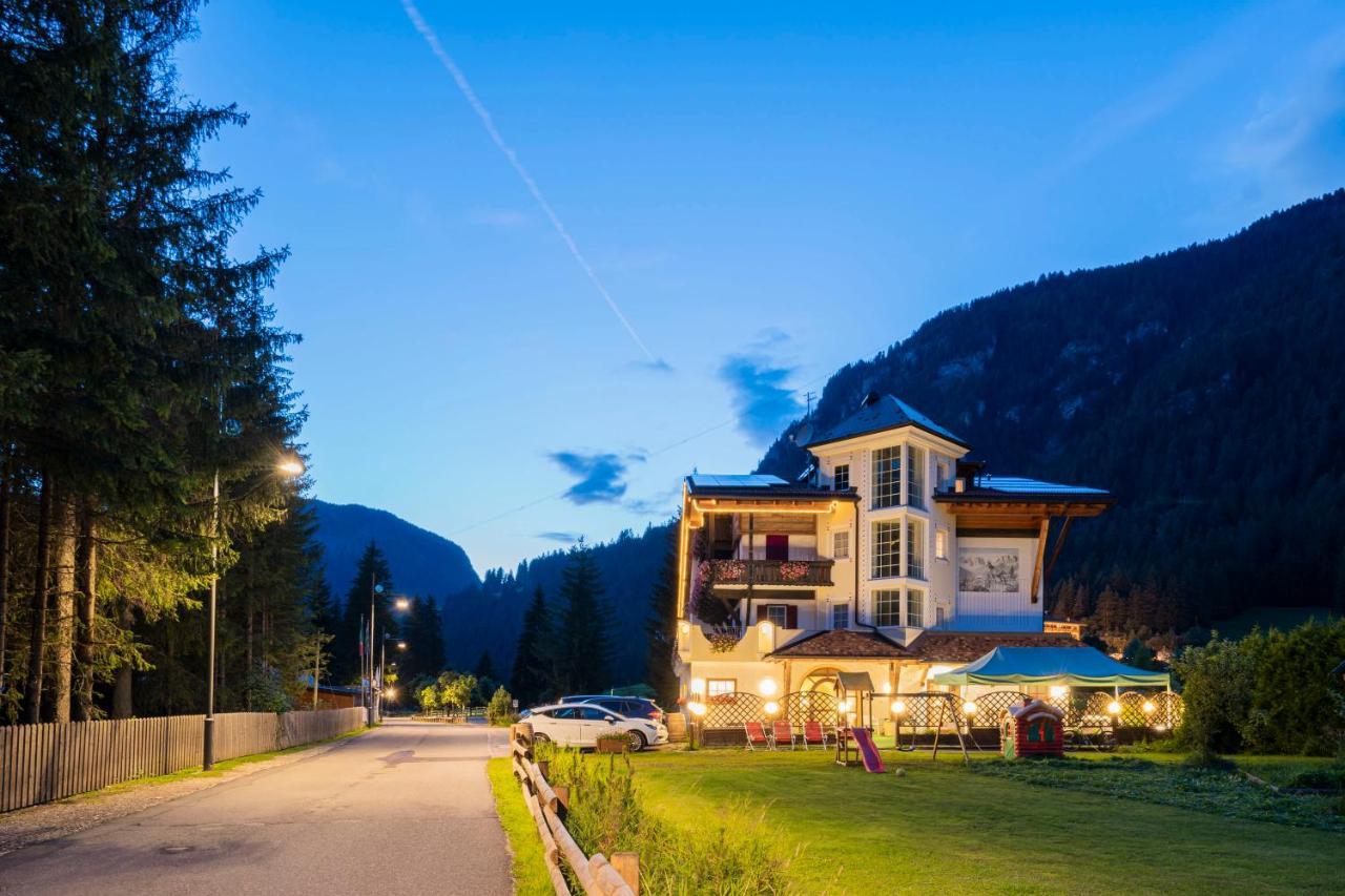 Chalet Pineta Relax Location 까나제이 외부 사진