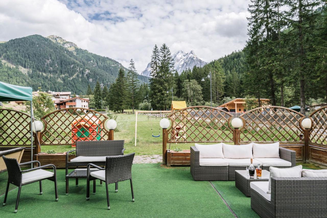 Chalet Pineta Relax Location 까나제이 외부 사진